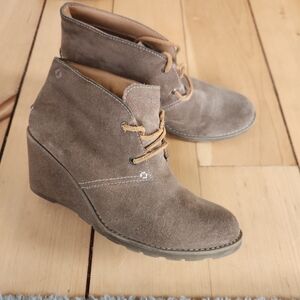Sperry Taupe Suede Wedge Ankle Boots